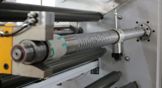 Máquina de corte HCH2-650 de alta velocidad con eje de fricción