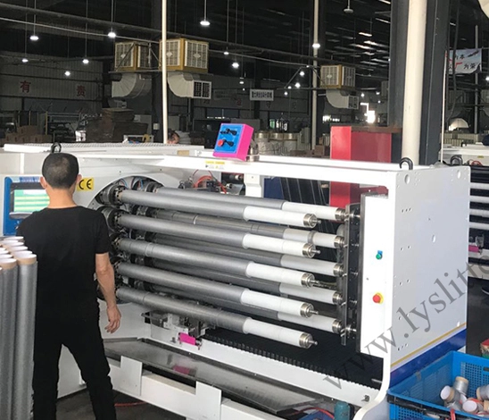Característica de la máquina de LY-7010 de 10 ejes de cinta adhesiva