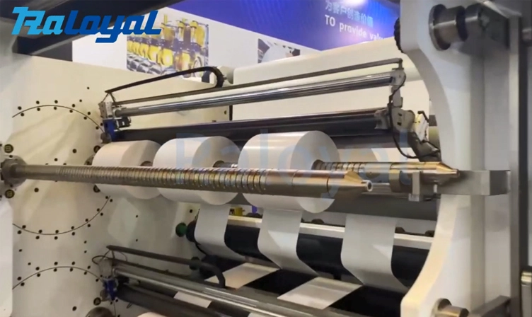 Nuevo diseño HCS4-1300/1600 máquina de rebobinado