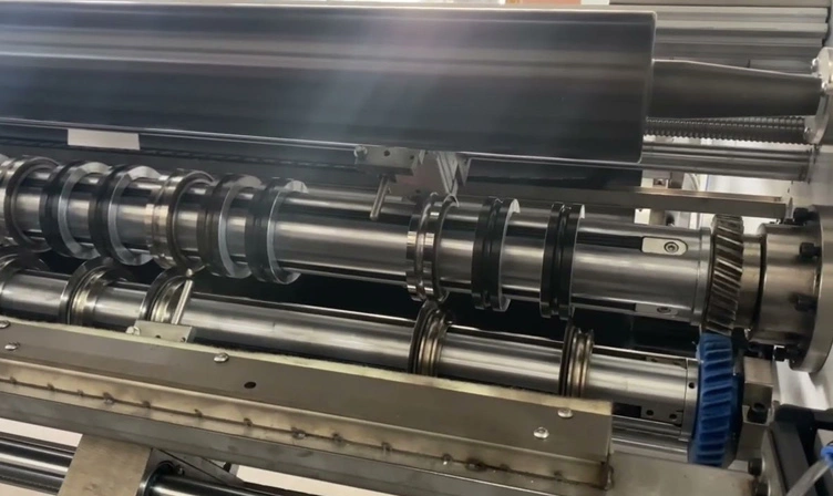 Ajuste automático del cuchillo de la máquina de corte de alta velocidad de la serie Xpert