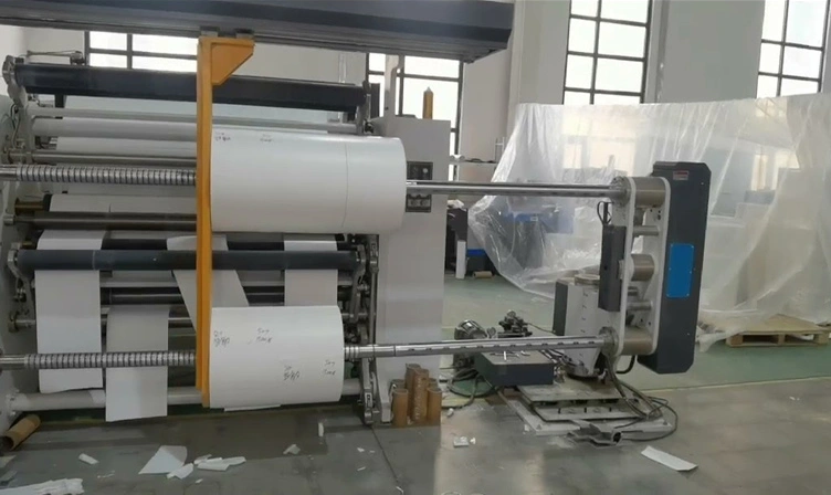 Descarga automática de la máquina de corte de alta velocidad Xpert