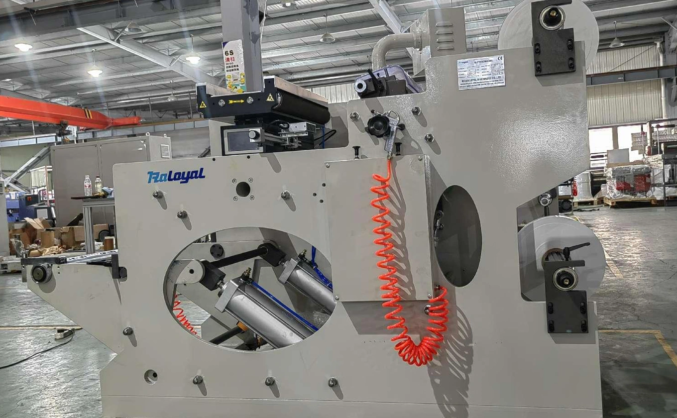 Aplicación de la máquina de rebobinado de corte HC-550